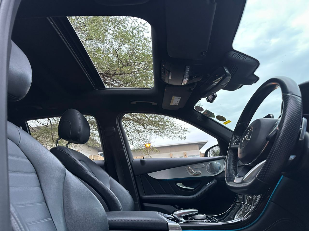 Mercedes Benz thumbnail 7